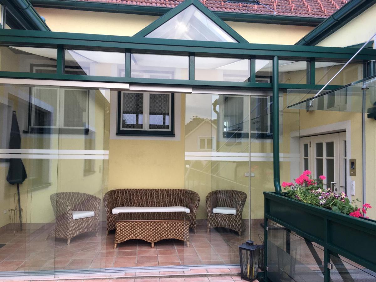 Ferienappartement Regina Schrems  Экстерьер фото