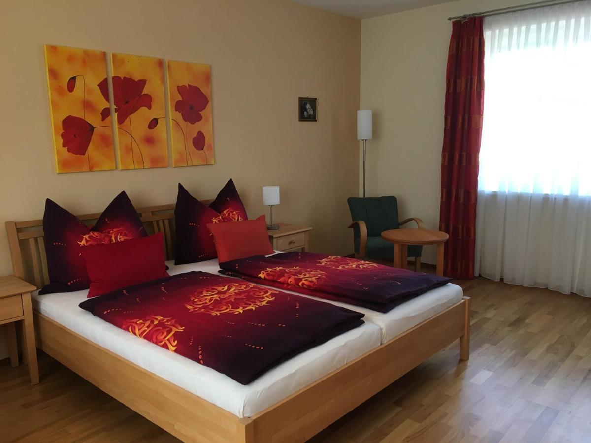 Ferienappartement Regina Schrems  Экстерьер фото